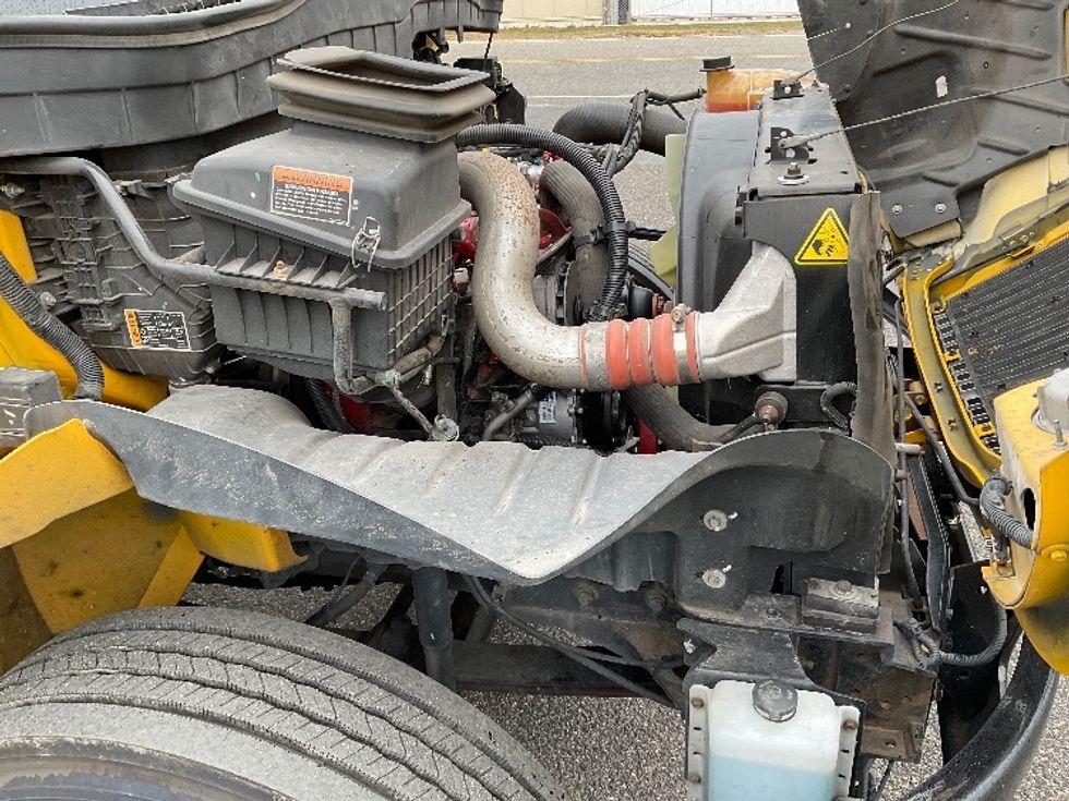 Cab and Chassis Truck-Light and Medium Duty Trucks-International-2022-MV607-South Portland-ME-203,392\n\t\tmiles-$ 34,750 - Image 18