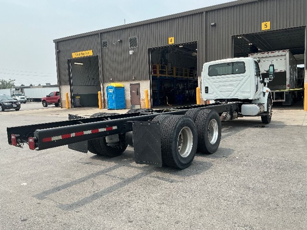 Cab and Chassis Truck-Light and Medium Duty Trucks-International-2022-MV607-Stoney Creek-ON-423,590\n\t\tkm-$ 60,500 - Image 13