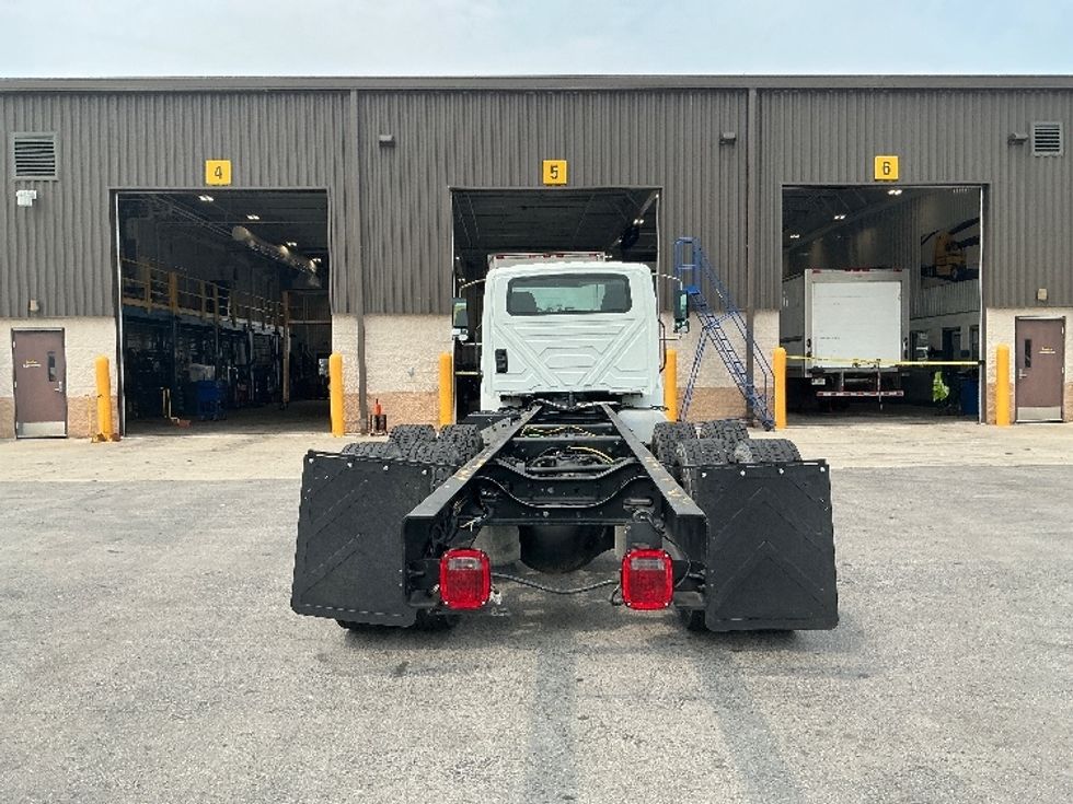 Cab and Chassis Truck-Light and Medium Duty Trucks-International-2022-MV607-Stoney Creek-ON-423,590\n\t\tkm-$ 60,500 - Image 7