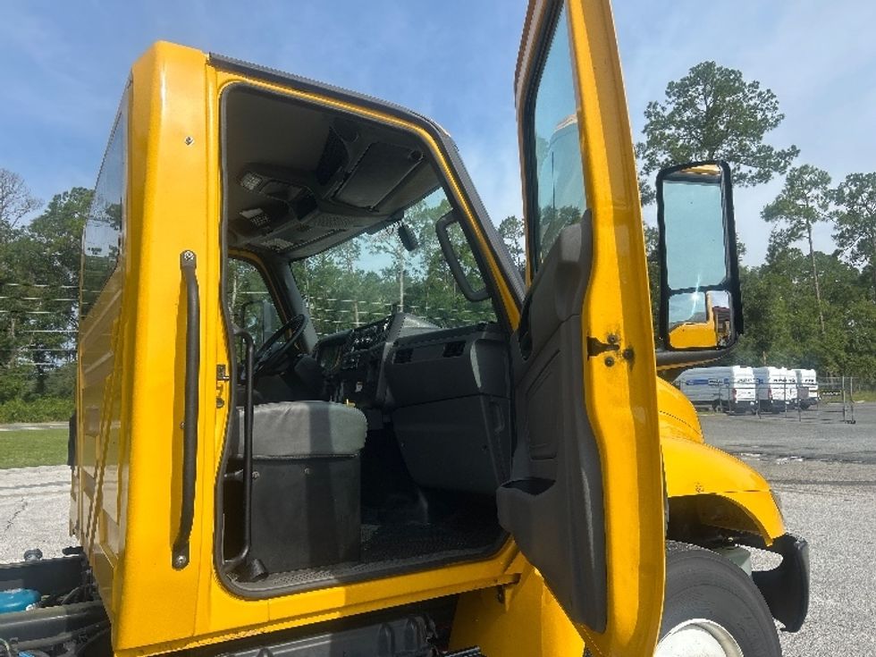 Cab and Chassis Truck-Light and Medium Duty Trucks-International-2022-MV607-Tallahassee-FL-191,812\n\t\tmiles-$ 43,500 - Image 20