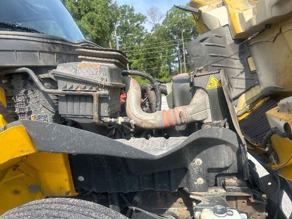 Cab and Chassis Truck-Light and Medium Duty Trucks-International-2022-MV607-Tallahassee-FL-191,812\n\t\tmiles-$ 43,500 - Image 23