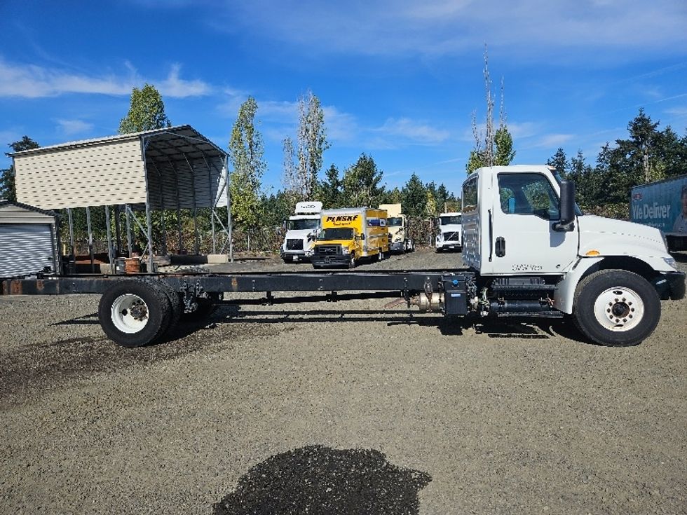 Cab and Chassis Truck-Light and Medium Duty Trucks-International-2022-MV607-Tumwater-WA-160,551\n\t\tmiles-$ 50,250 - Image 10