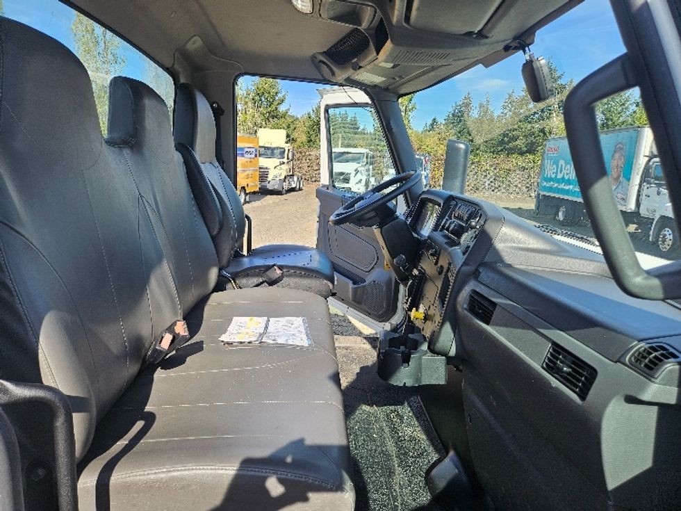 Cab and Chassis Truck-Light and Medium Duty Trucks-International-2022-MV607-Tumwater-WA-160,551\n\t\tmiles-$ 50,250 - Image 17