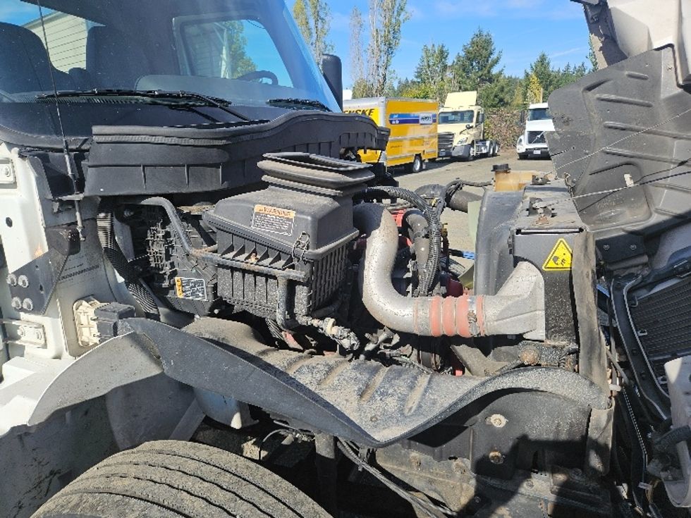Cab and Chassis Truck-Light and Medium Duty Trucks-International-2022-MV607-Tumwater-WA-160,551\n\t\tmiles-$ 50,250 - Image 18