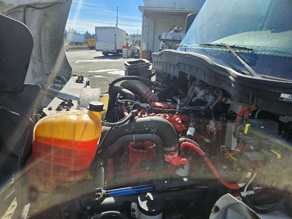 Cab and Chassis Truck-Light and Medium Duty Trucks-International-2022-MV607-Tumwater-WA-160,551\n\t\tmiles-$ 50,250 - Image 19