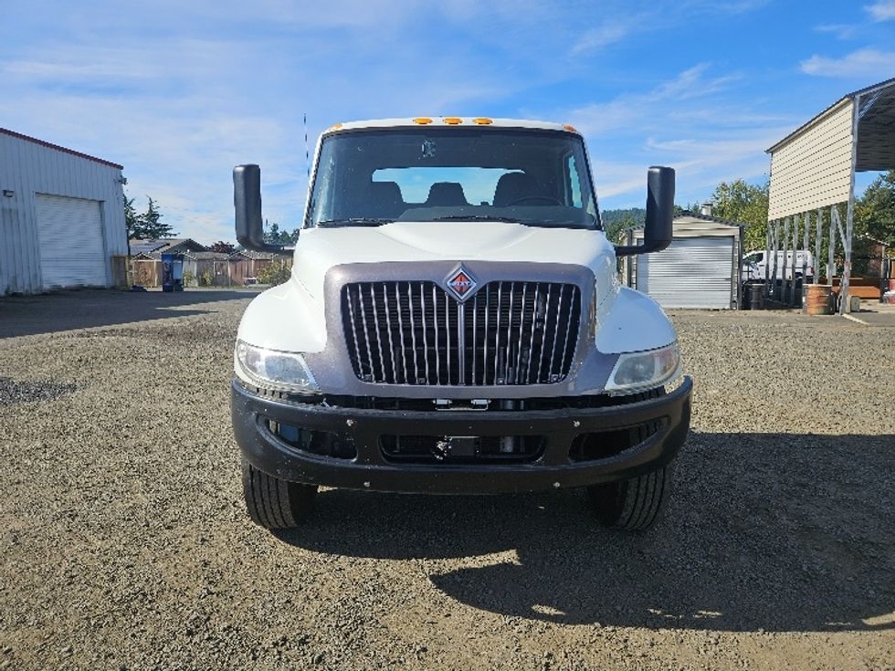 Cab and Chassis Truck-Light and Medium Duty Trucks-International-2022-MV607-Tumwater-WA-160,551\n\t\tmiles-$ 50,250 - Image 2