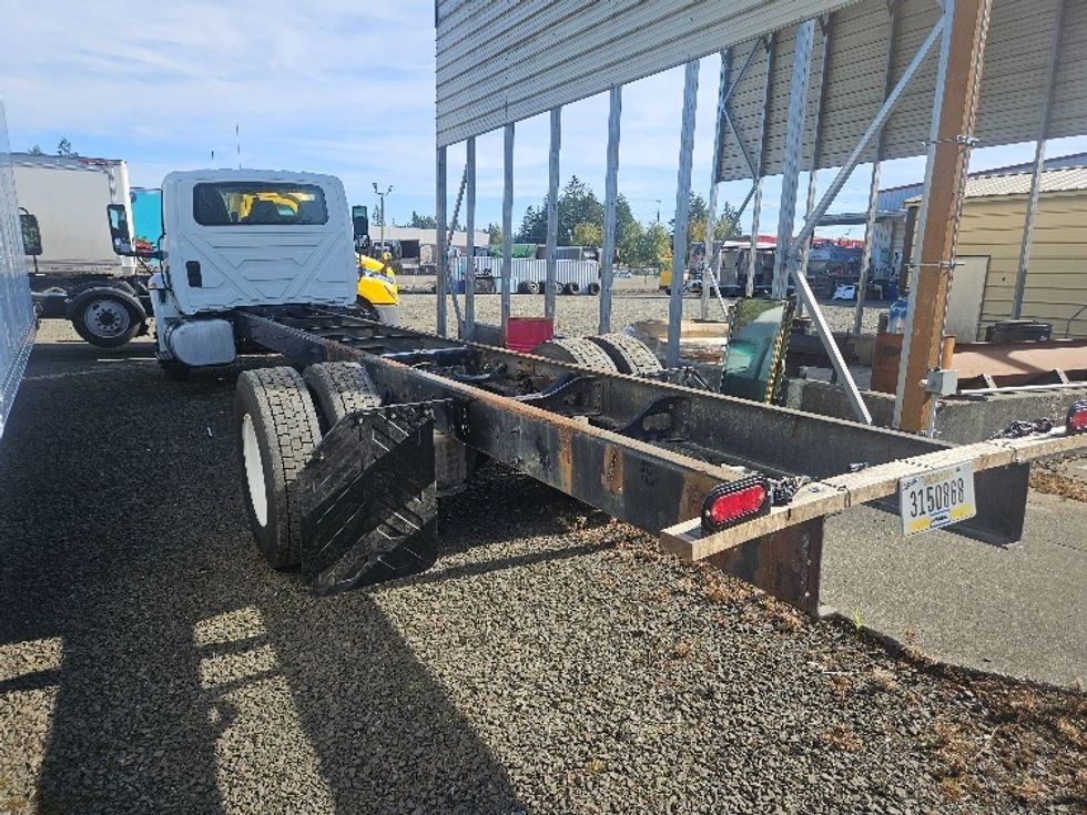 Cab and Chassis Truck-Light and Medium Duty Trucks-International-2022-MV607-Tumwater-WA-160,551\n\t\tmiles-$ 50,250 - Image 6