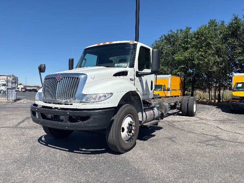 Cab and Chassis Truck-Light and Medium Duty Trucks-International-2022-MV607-West Valley City-UT-356,237\n\t\tmiles-$ 25,250 - Image 3