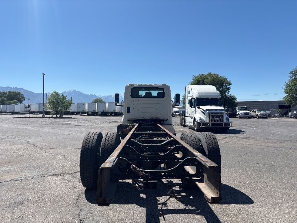 Cab and Chassis Truck-Light and Medium Duty Trucks-International-2022-MV607-West Valley City-UT-356,237\n\t\tmiles-$ 25,250 - Image 7