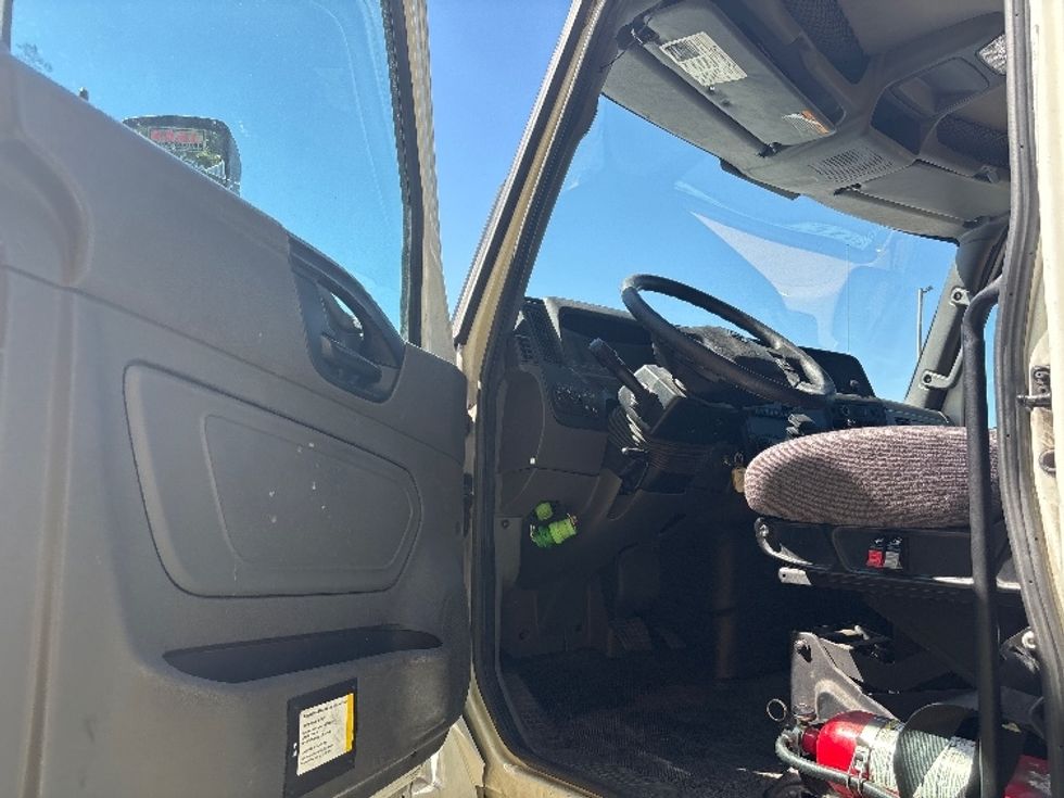 Cab and Chassis Truck-Light and Medium Duty Trucks-International-2022-MV607-West Valley City-UT-356,237\n\t\tmiles-$ 25,250 - Image 11