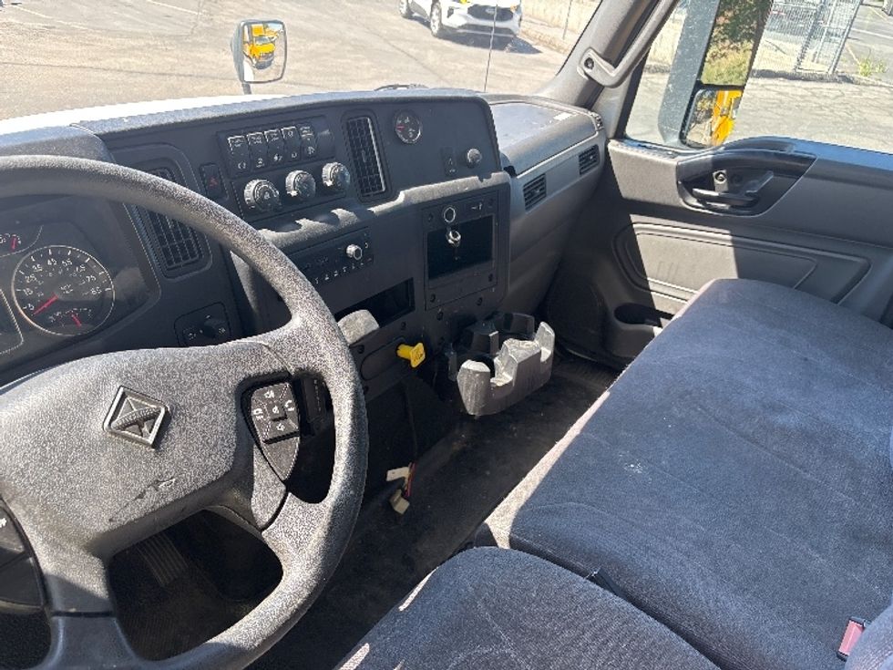 Cab and Chassis Truck-Light and Medium Duty Trucks-International-2022-MV607-West Valley City-UT-356,237\n\t\tmiles-$ 25,250 - Image 12