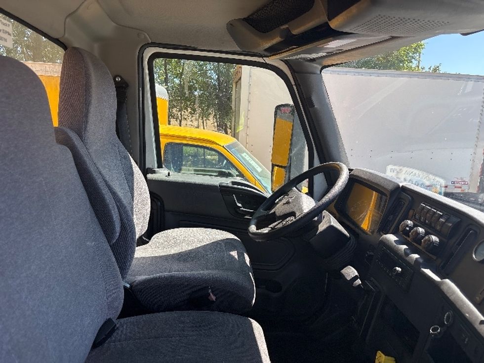 Cab and Chassis Truck-Light and Medium Duty Trucks-International-2022-MV607-West Valley City-UT-356,237\n\t\tmiles-$ 25,250 - Image 17