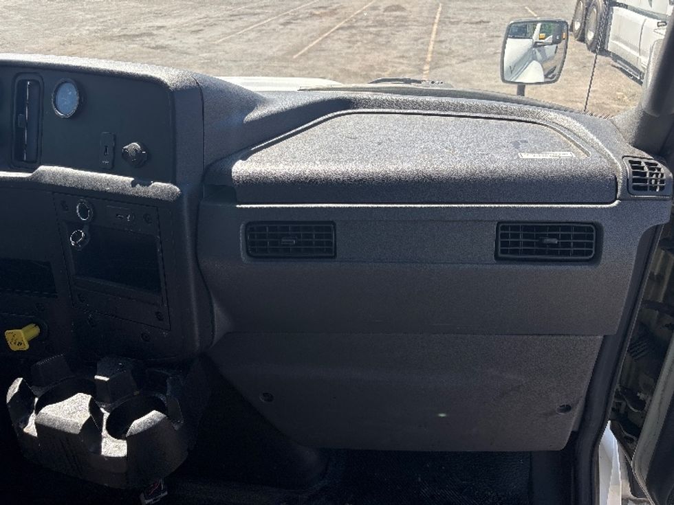 Cab and Chassis Truck-Light and Medium Duty Trucks-International-2022-MV607-West Valley City-UT-356,237\n\t\tmiles-$ 25,250 - Image 16