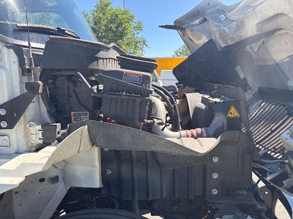 Cab and Chassis Truck-Light and Medium Duty Trucks-International-2022-MV607-West Valley City-UT-356,237\n\t\tmiles-$ 25,250 - Image 18