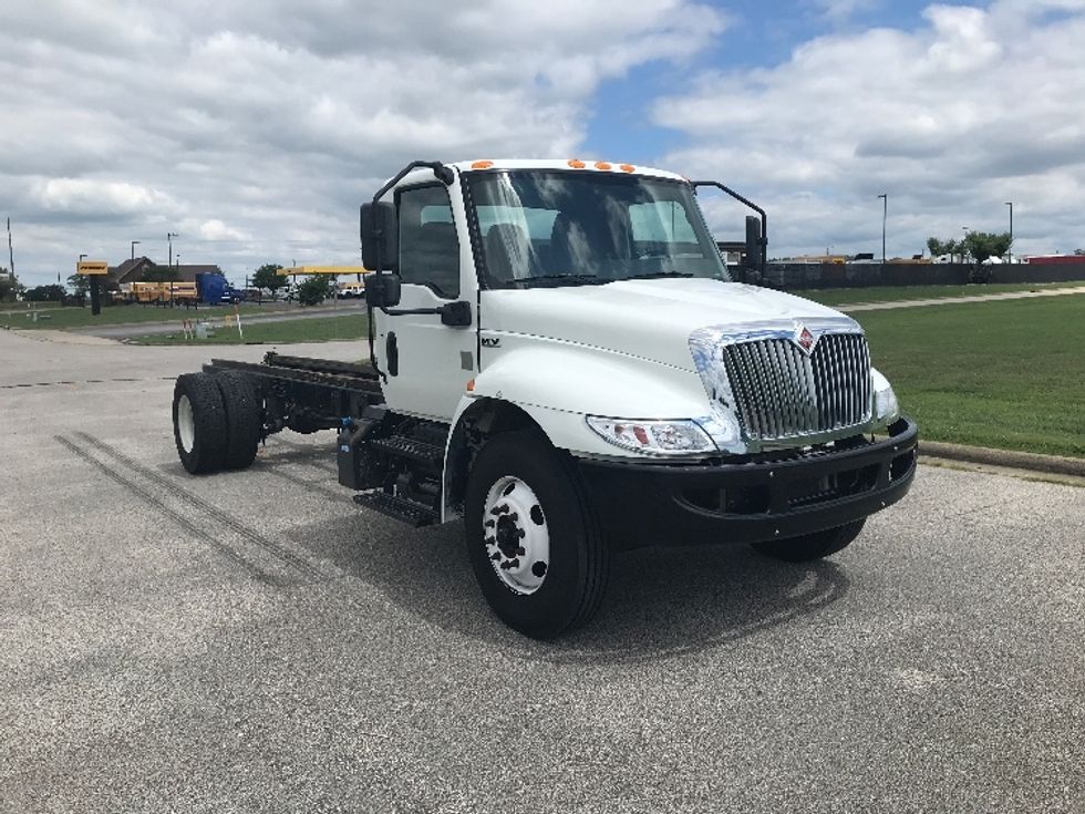 Cab and Chassis Truck-Light and Medium Duty Trucks-International-2023-MV607-Evansville-IN-125,336\n\t\tmiles-$ 57,000 - Image 1