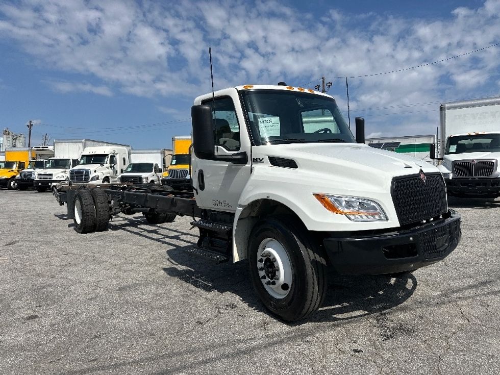 Cab and Chassis Truck-Light and Medium Duty Trucks-International-2025-MV607N-Pensacola-FL-20,798\n\t\tmiles-$ 90,750 - Image 1