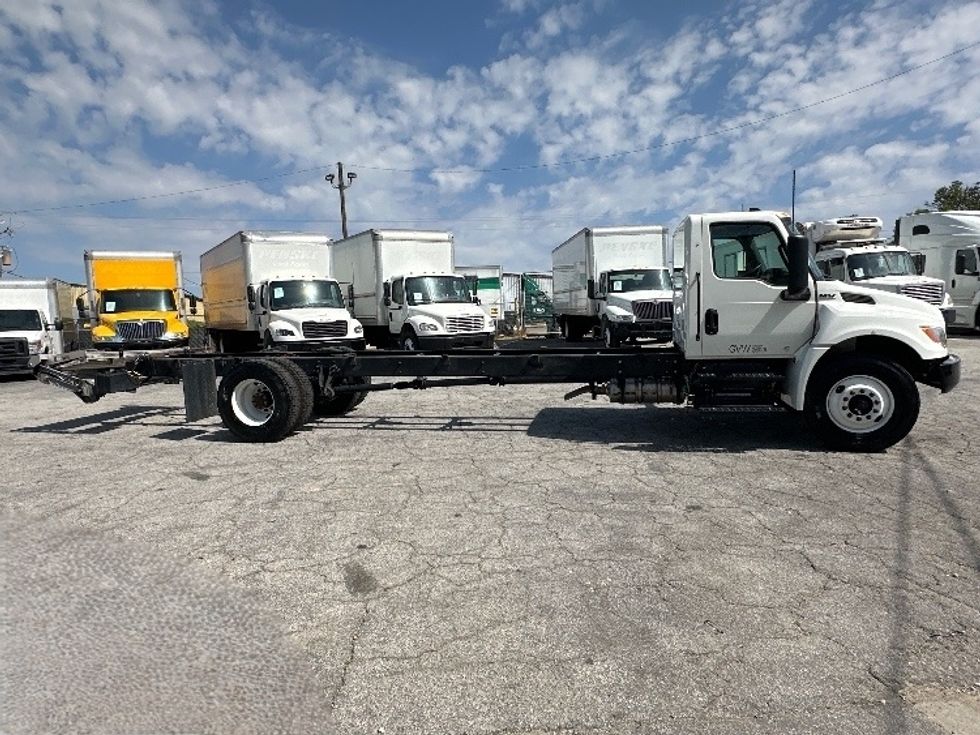 Cab and Chassis Truck-Light and Medium Duty Trucks-International-2025-MV607N-Pensacola-FL-20,798\n\t\tmiles-$ 90,750 - Image 10
