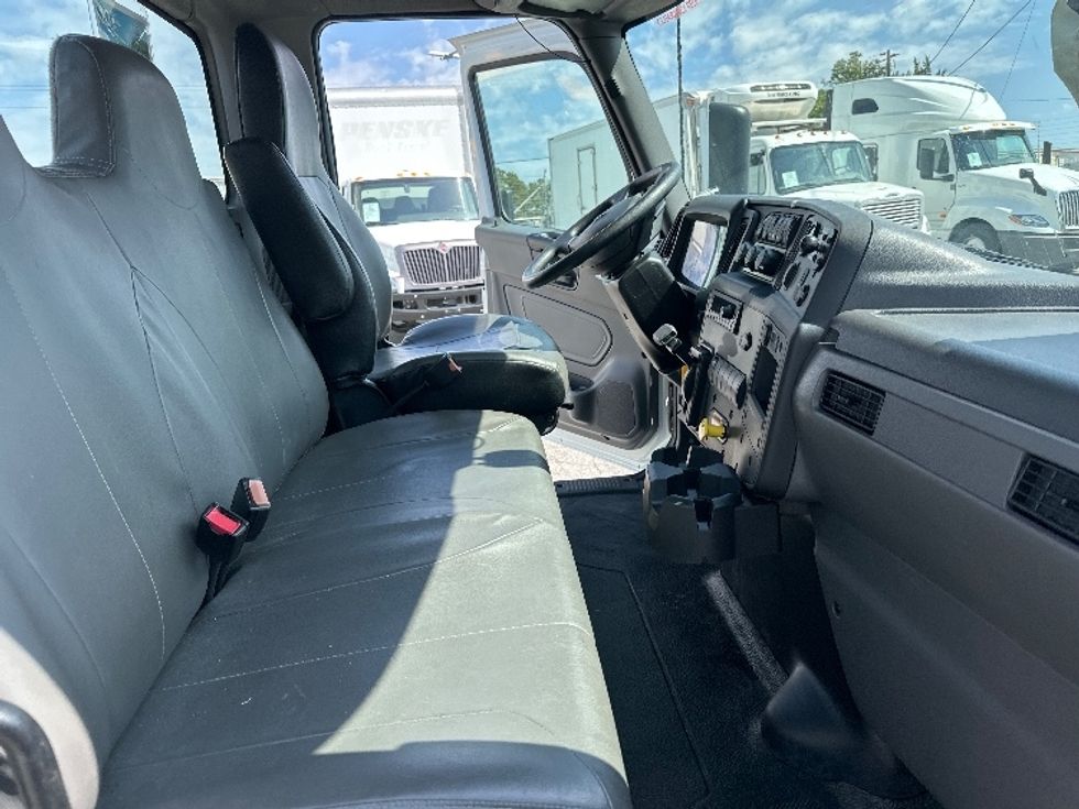 Cab and Chassis Truck-Light and Medium Duty Trucks-International-2025-MV607N-Pensacola-FL-20,798\n\t\tmiles-$ 90,750 - Image 17