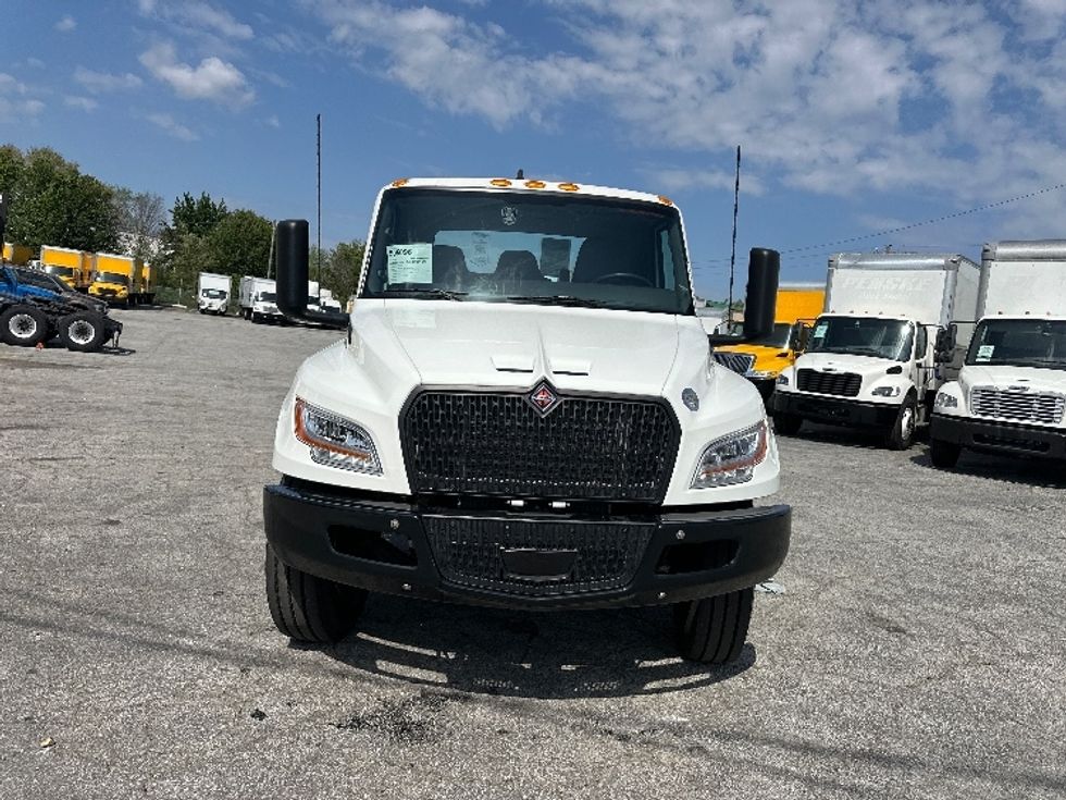 Cab and Chassis Truck-Light and Medium Duty Trucks-International-2025-MV607N-Pensacola-FL-20,798\n\t\tmiles-$ 90,750 - Image 2