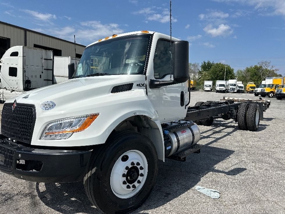 Cab and Chassis Truck-Light and Medium Duty Trucks-International-2025-MV607N-Pensacola-FL-20,798\n\t\tmiles-$ 90,750 - Image 3