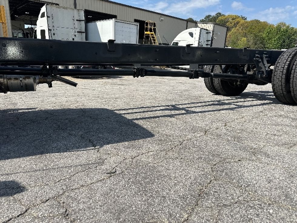 Cab and Chassis Truck-Light and Medium Duty Trucks-International-2025-MV607N-Pensacola-FL-20,798\n\t\tmiles-$ 90,750 - Image 5