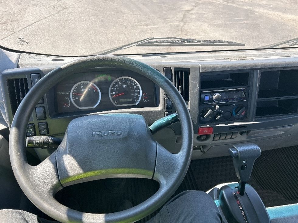 Cab and Chassis Truck-Light and Medium Duty Trucks-Isuzu-2018-NPR-El Paso-TX-333,714\n\t\tmiles-$ 20,500 - Image 12