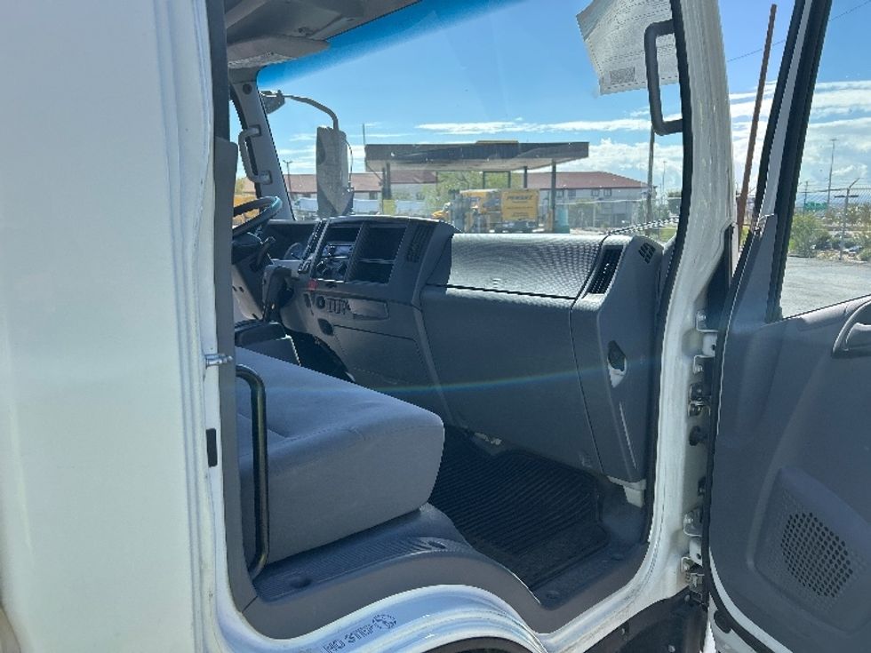Cab and Chassis Truck-Light and Medium Duty Trucks-Isuzu-2018-NPR-El Paso-TX-333,714\n\t\tmiles-$ 20,500 - Image 15
