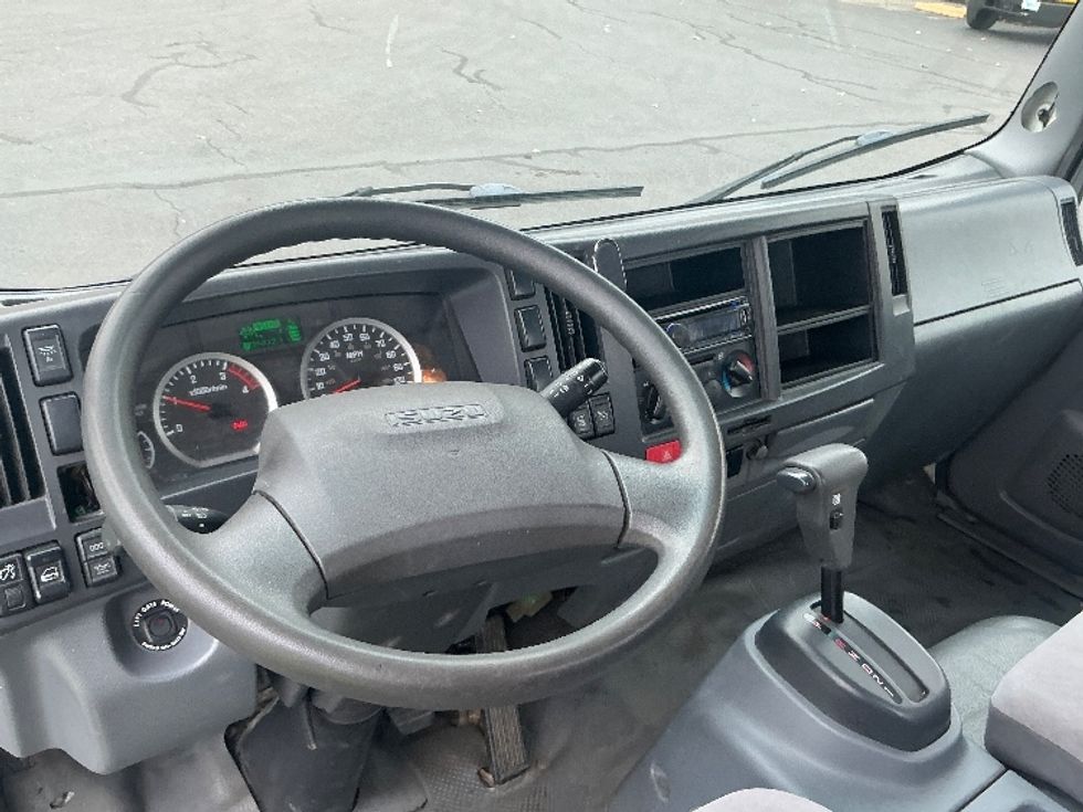 Cab and Chassis Truck-Light and Medium Duty Trucks-Isuzu-2018-NRR-Portland-OR-69,927\n\t\tmiles-$ 42,750 - Image 12