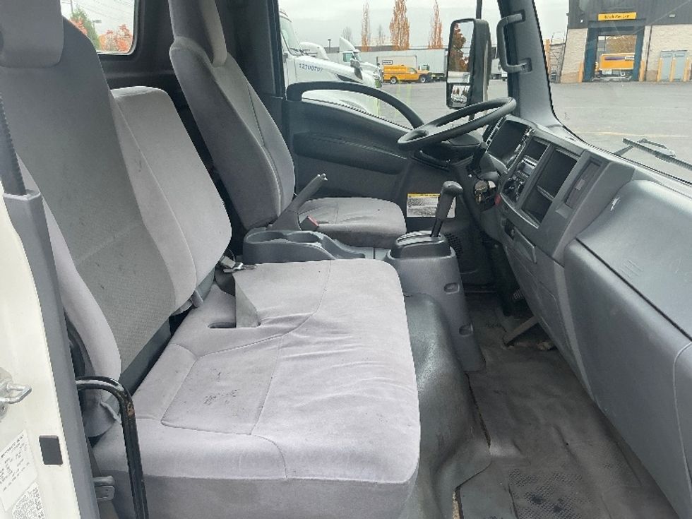 Cab and Chassis Truck-Light and Medium Duty Trucks-Isuzu-2018-NRR-Portland-OR-69,927\n\t\tmiles-$ 42,750 - Image 17