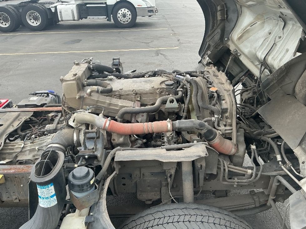 Cab and Chassis Truck-Light and Medium Duty Trucks-Isuzu-2018-NRR-Portland-OR-69,927\n\t\tmiles-$ 42,750 - Image 18