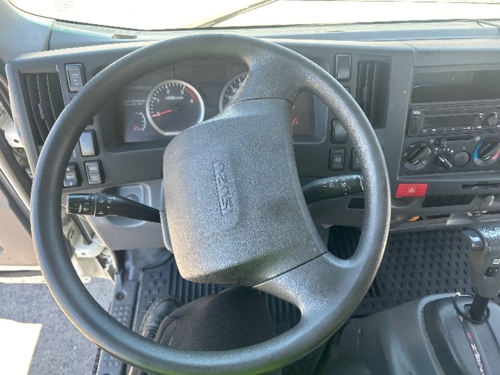 Cab and Chassis Truck-Light and Medium Duty Trucks-Isuzu-2019-NRR-Chino-CA-128,317\n\t\tmiles-$ 37,250 - Image 14