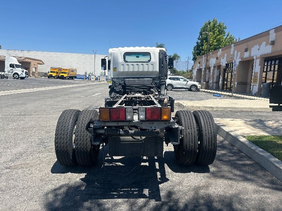 Cab and Chassis Truck-Light and Medium Duty Trucks-Isuzu-2019-NRR-Chino-CA-128,317\n\t\tmiles-$ 37,250 - Image 7