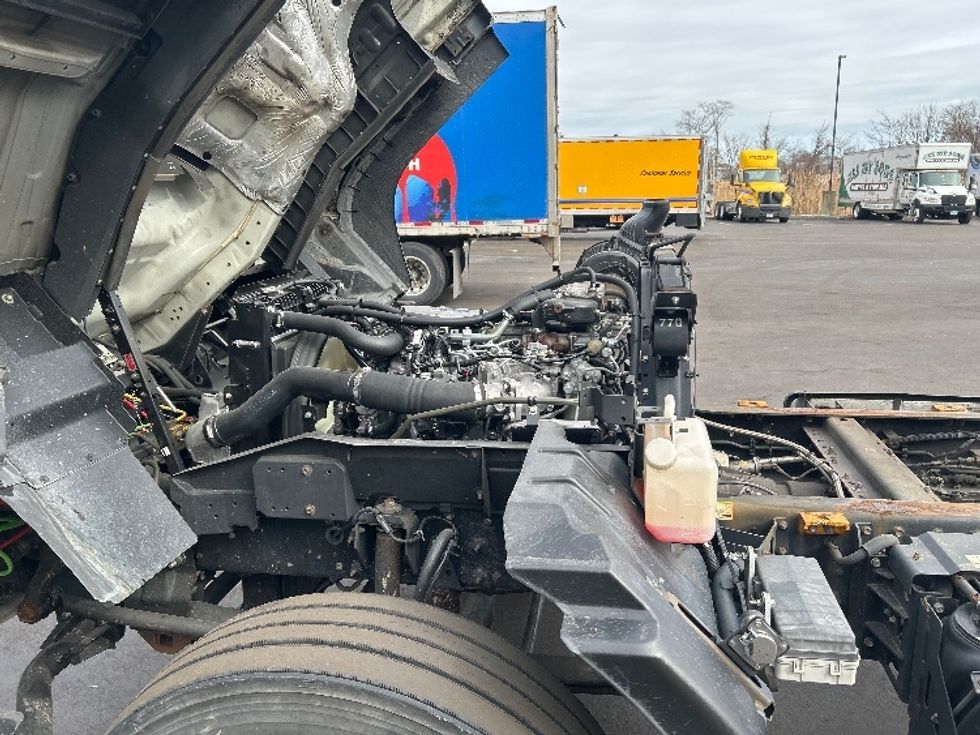 Cab and Chassis Truck-Light and Medium Duty Trucks-Isuzu-2020-FTR-Montgomery-NY-128,028\n\t\tmiles-$ 43,750 - Image 18