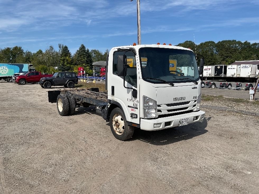 Cab and Chassis Truck-Light and Medium Duty Trucks-Isuzu-2020-NPR EFI-Londonderry-NH-250,038\n\t\tmiles-$ 23,750 - Image 1