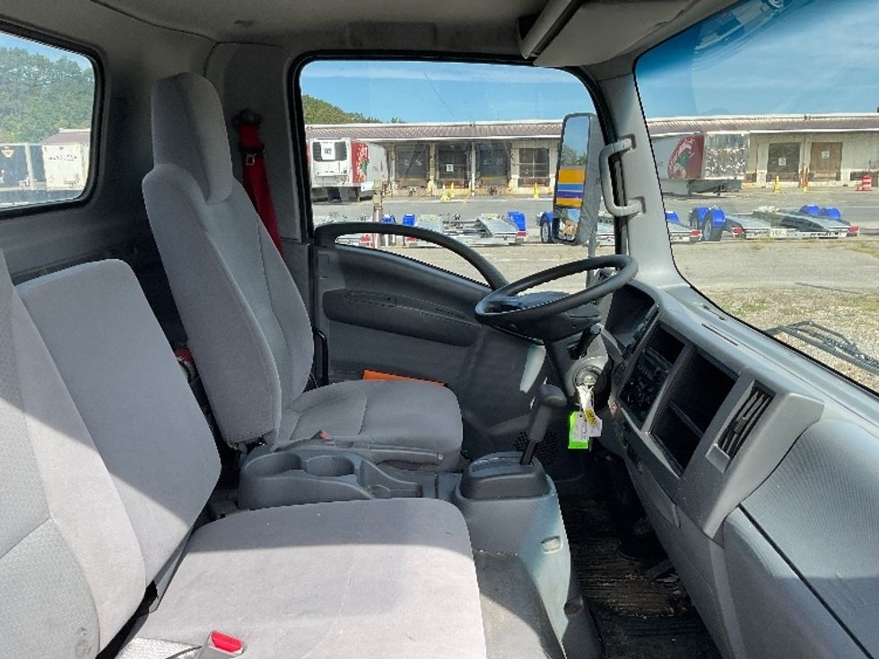 Cab and Chassis Truck-Light and Medium Duty Trucks-Isuzu-2020-NPR EFI-Londonderry-NH-250,038\n\t\tmiles-$ 23,750 - Image 17