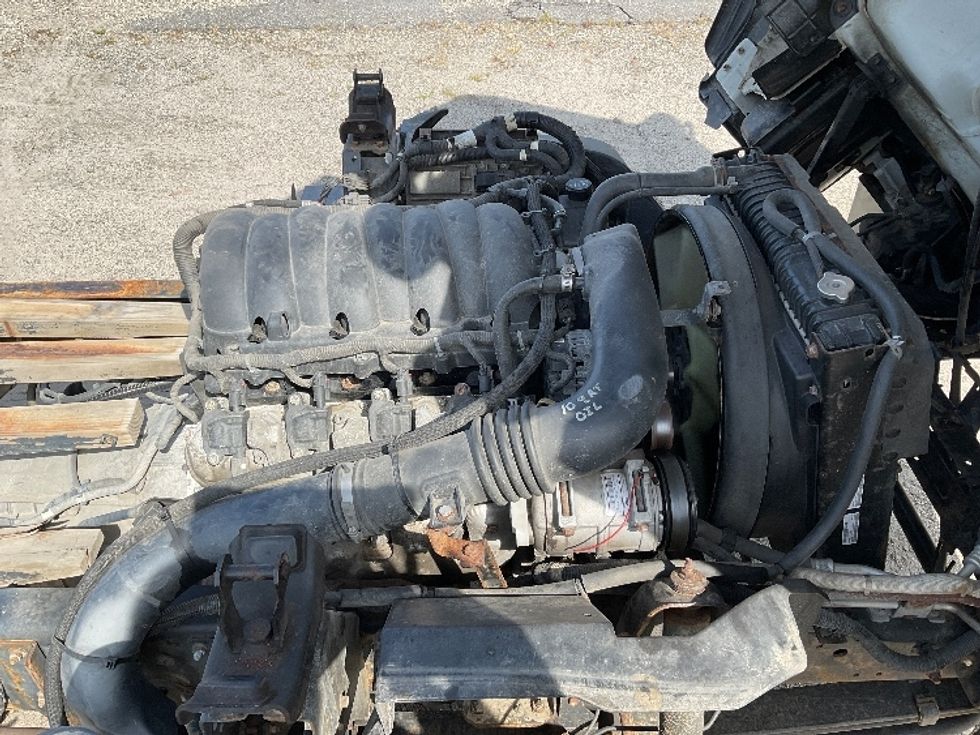 Cab and Chassis Truck-Light and Medium Duty Trucks-Isuzu-2020-NPR EFI-Londonderry-NH-250,038\n\t\tmiles-$ 23,750 - Image 18