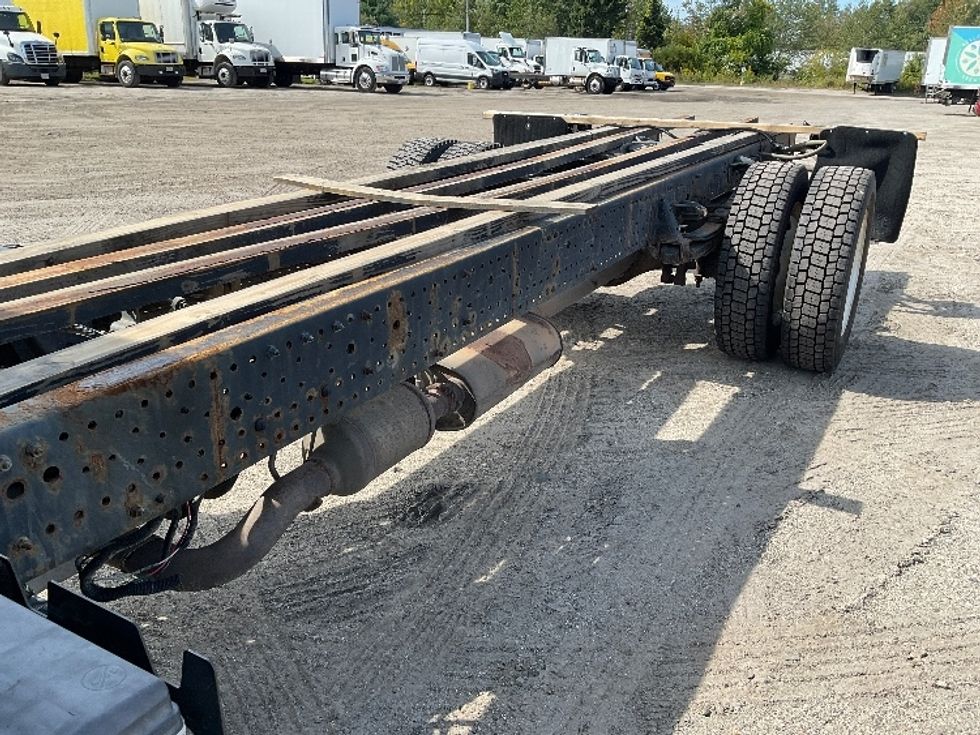 Cab and Chassis Truck-Light and Medium Duty Trucks-Isuzu-2020-NPR EFI-Londonderry-NH-250,038\n\t\tmiles-$ 23,750 - Image 5