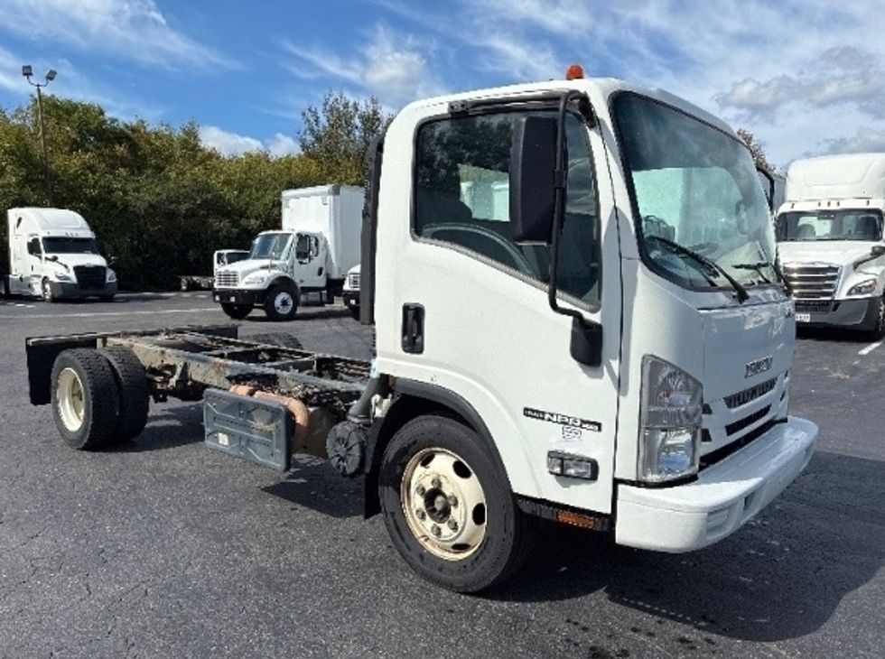 Cab and Chassis Truck-Light and Medium Duty Trucks-Isuzu-2020-NPRXD-Greensboro-NC-141,616\n\t\tmiles-$ 35,250 - Image 1