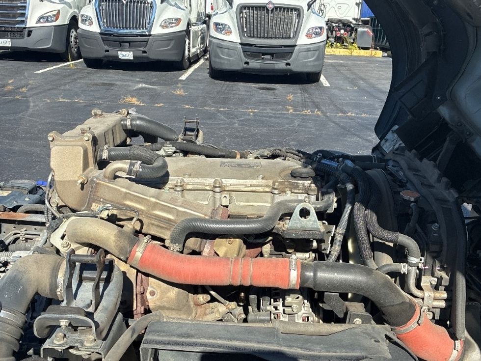 Cab and Chassis Truck-Light and Medium Duty Trucks-Isuzu-2020-NPRXD-Greensboro-NC-141,616\n\t\tmiles-$ 35,250 - Image 18