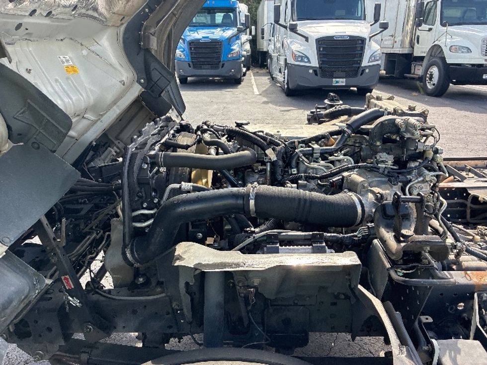 Cab and Chassis Truck-Light and Medium Duty Trucks-Isuzu-2020-NPRXD-Greensboro-NC-146,838\n\t\tmiles-$ 34,250 - Image 19