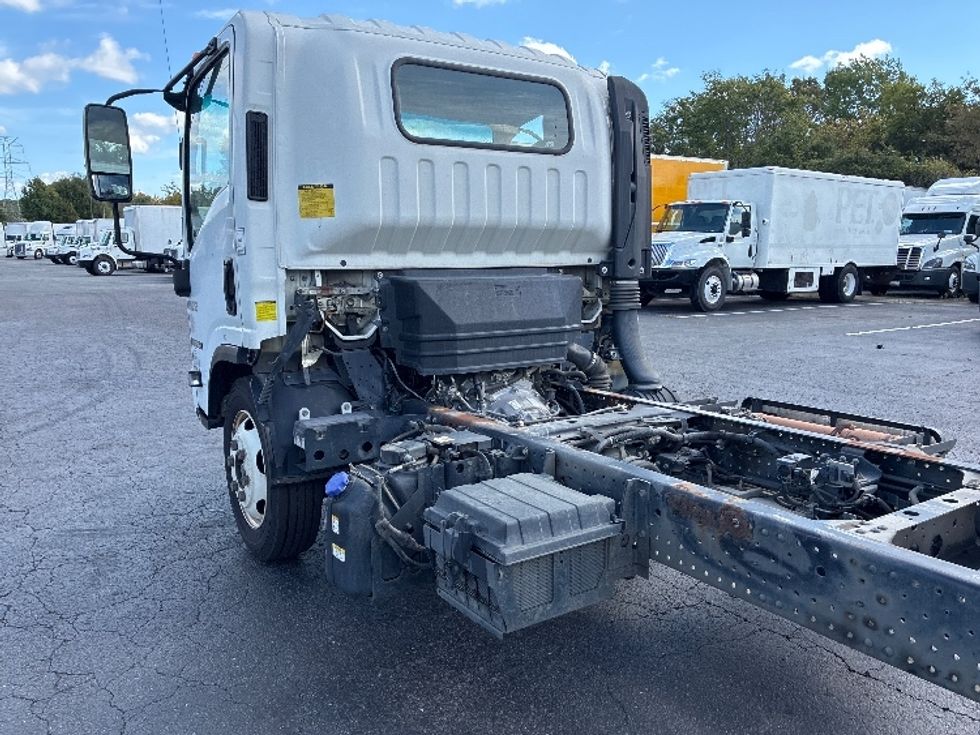 Cab and Chassis Truck-Light and Medium Duty Trucks-Isuzu-2020-NPRXD-Greensboro-NC-146,838\n\t\tmiles-$ 34,250 - Image 21