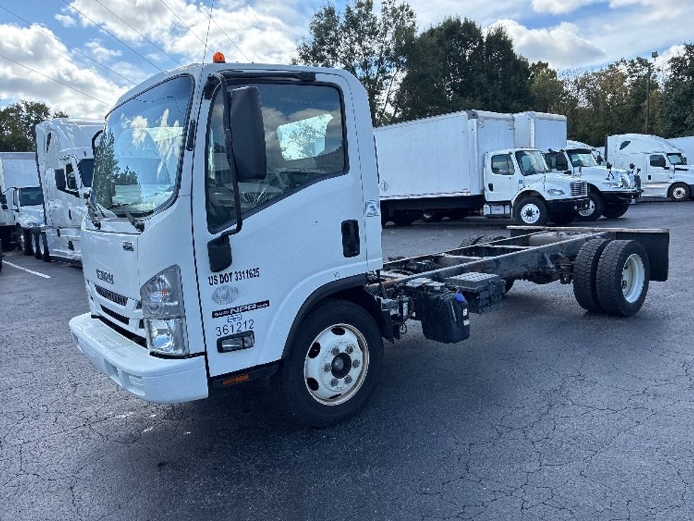 Cab and Chassis Truck-Light and Medium Duty Trucks-Isuzu-2020-NPRXD-Greensboro-NC-146,838\n\t\tmiles-$ 34,250 - Image 3