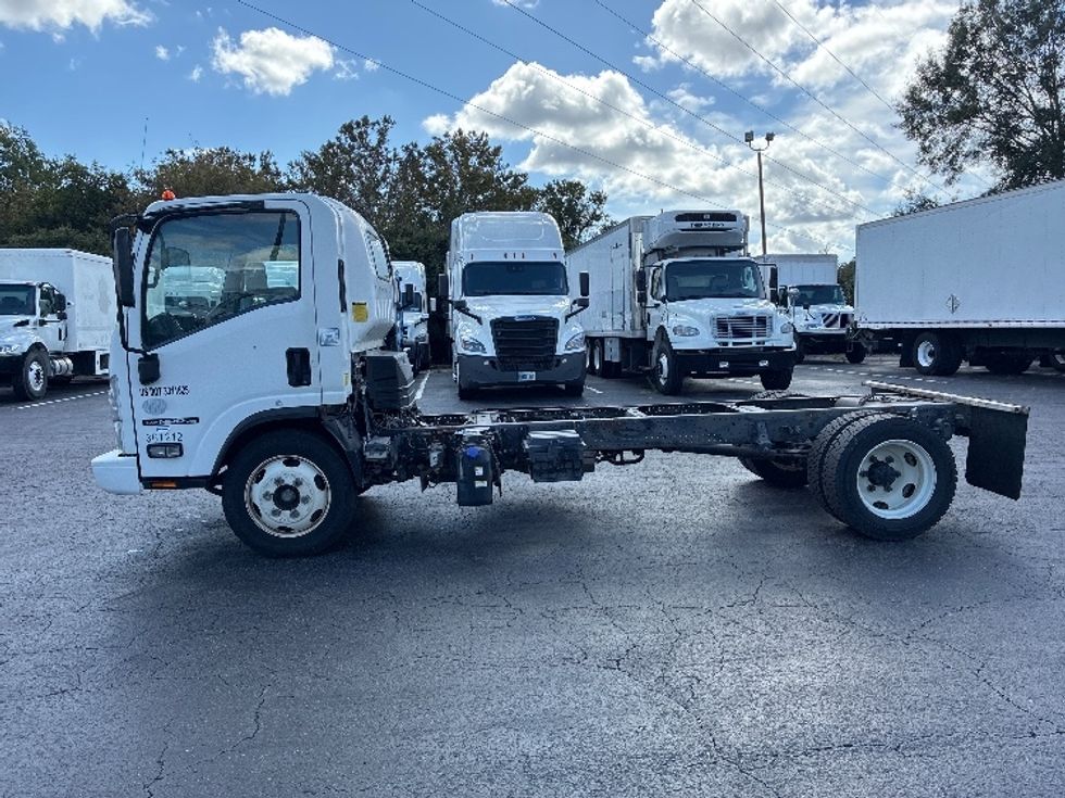 Cab and Chassis Truck-Light and Medium Duty Trucks-Isuzu-2020-NPRXD-Greensboro-NC-146,838\n\t\tmiles-$ 34,250 - Image 4