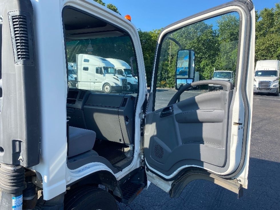 Cab and Chassis Truck-Light and Medium Duty Trucks-Isuzu-2020-NPRXD-Greensboro-NC-159,587\n\t\tmiles-$ 31,500 - Image 15