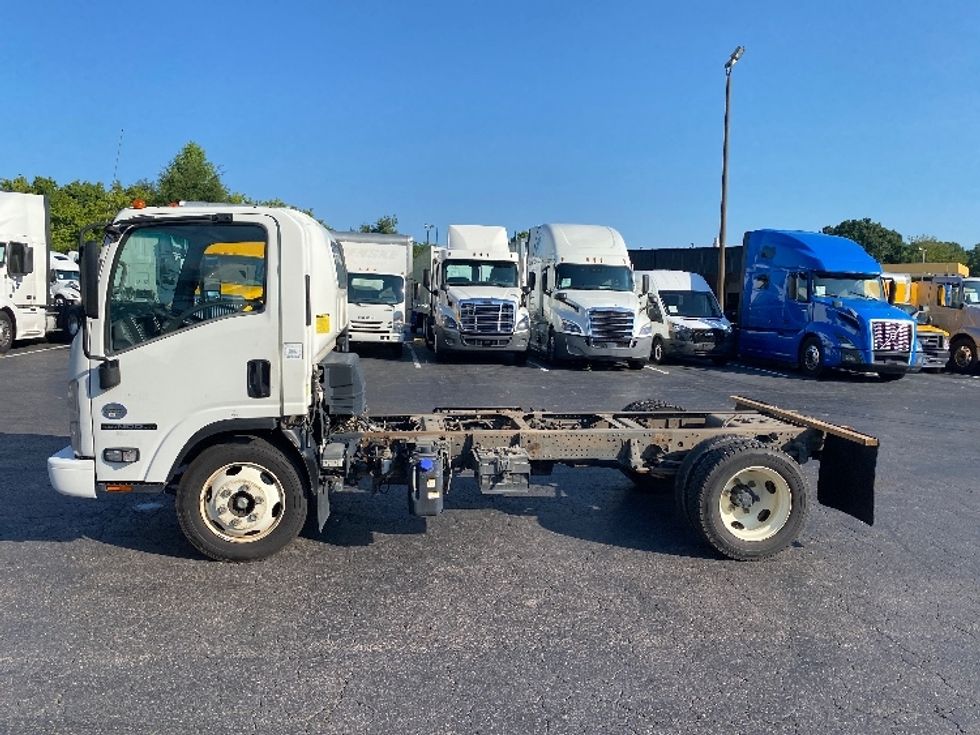 Cab and Chassis Truck-Light and Medium Duty Trucks-Isuzu-2020-NPRXD-Greensboro-NC-159,587\n\t\tmiles-$ 31,500 - Image 4