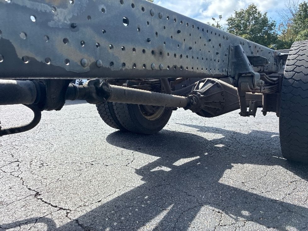 Cab and Chassis Truck-Light and Medium Duty Trucks-Isuzu-2020-NPRXD-Greensboro-NC-179,152\n\t\tmiles-$ 27,750 - Image 5