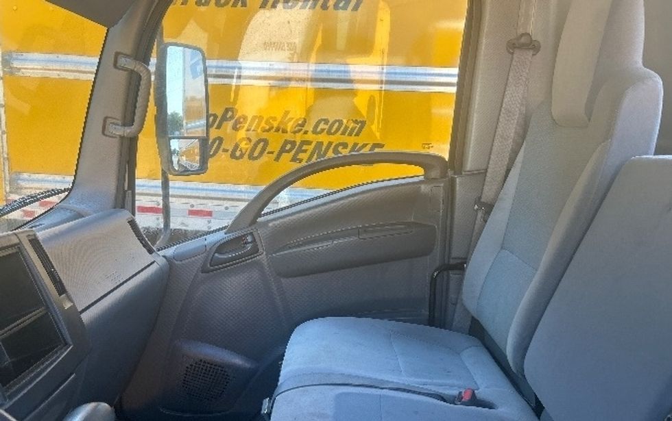 Cab and Chassis Truck-Light and Medium Duty Trucks-Isuzu-2020-NPRXD-Winston Salem-NC-139,000\n\t\tmiles-$ 19,000 - Image 13