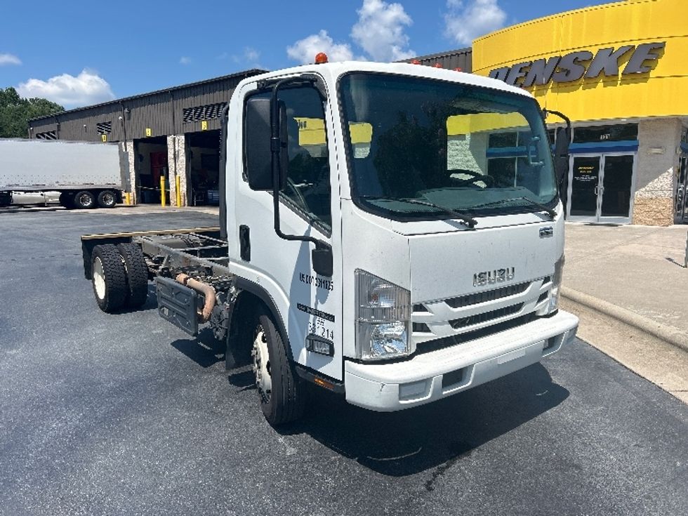 Cab and Chassis Truck-Light and Medium Duty Trucks-Isuzu-2020-NPRXD-Winston Salem-NC-139,262\n\t\tmiles-$ 38,750 - Image 1