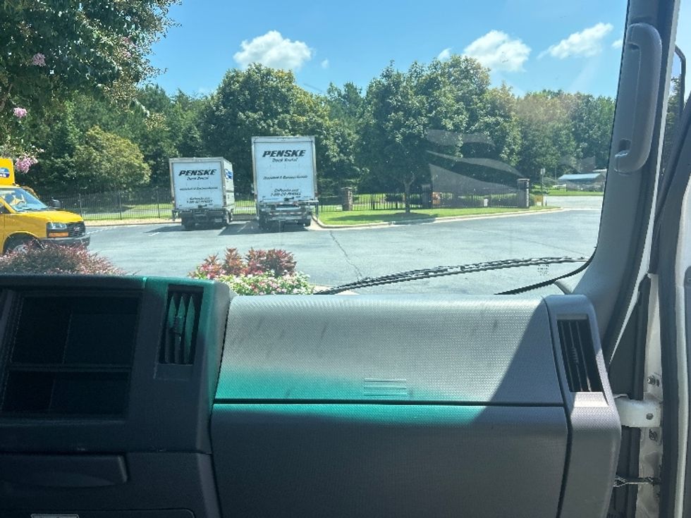 Cab and Chassis Truck-Light and Medium Duty Trucks-Isuzu-2020-NPRXD-Winston Salem-NC-139,262\n\t\tmiles-$ 38,750 - Image 15