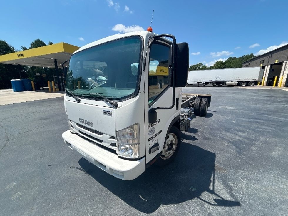 Cab and Chassis Truck-Light and Medium Duty Trucks-Isuzu-2020-NPRXD-Winston Salem-NC-139,262\n\t\tmiles-$ 38,750 - Image 3